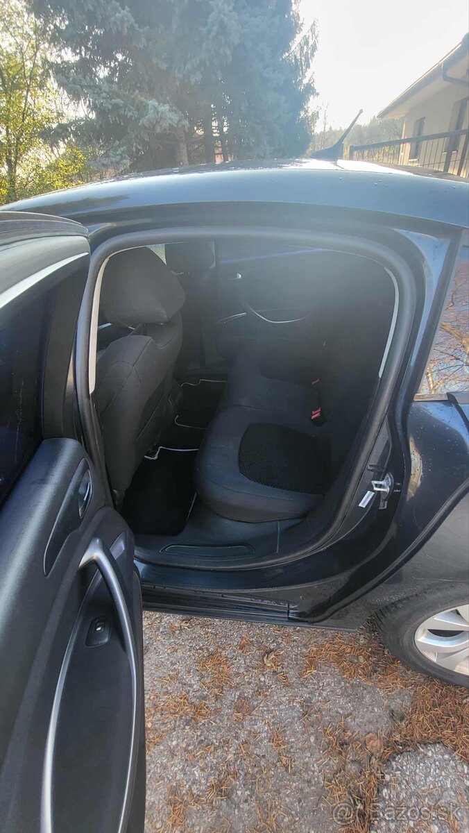 Predám Citroën C5 sedan - 6