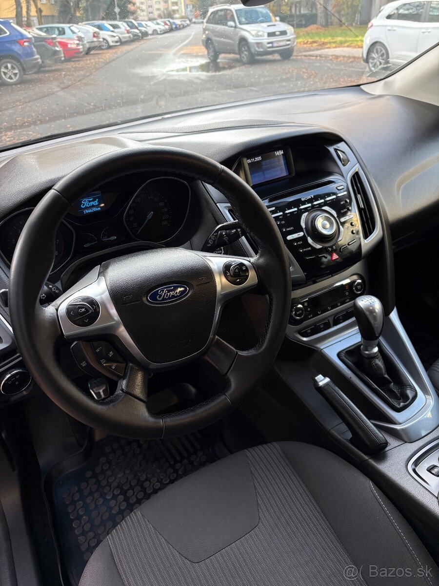 Ford Focus ST line - 6