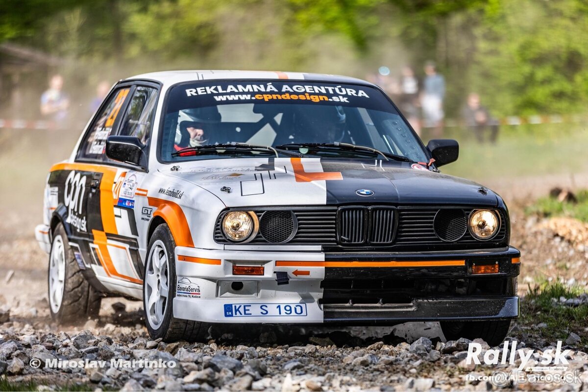 BMW 318is E30 Rally - 6