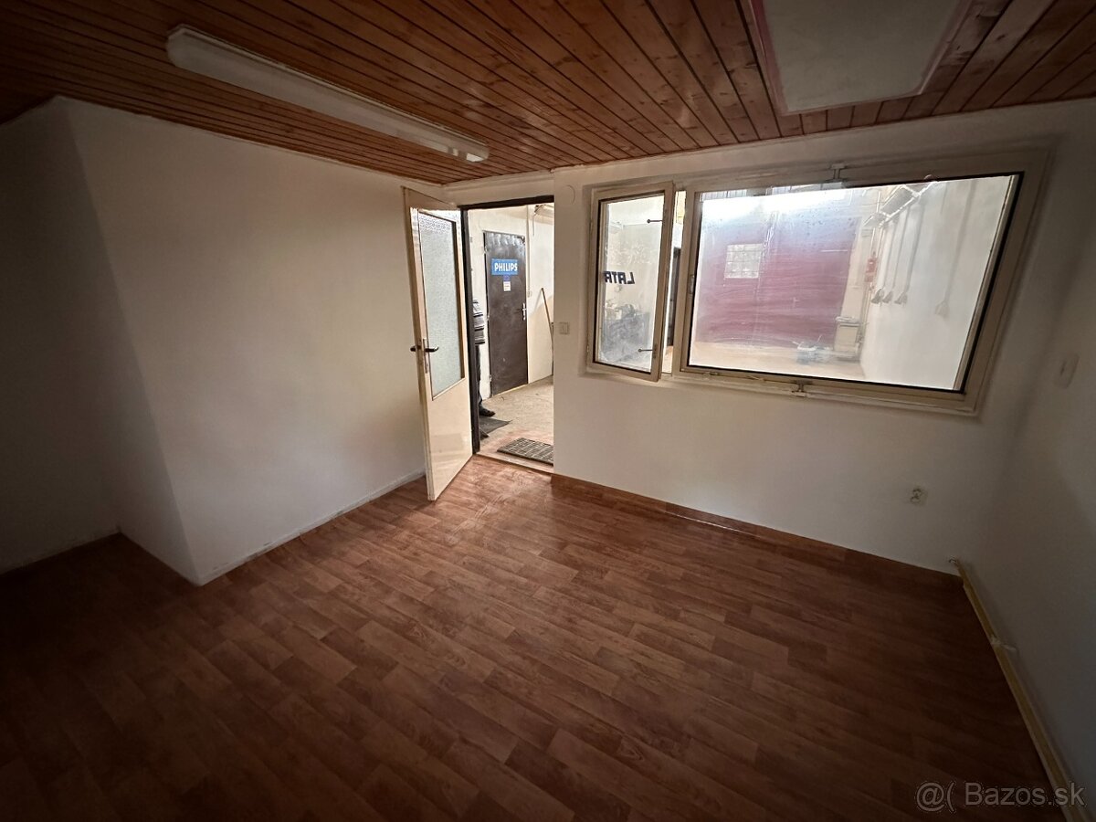 Prenájom skladovo-výrobných priestorov (136m2),blízko centra - 6