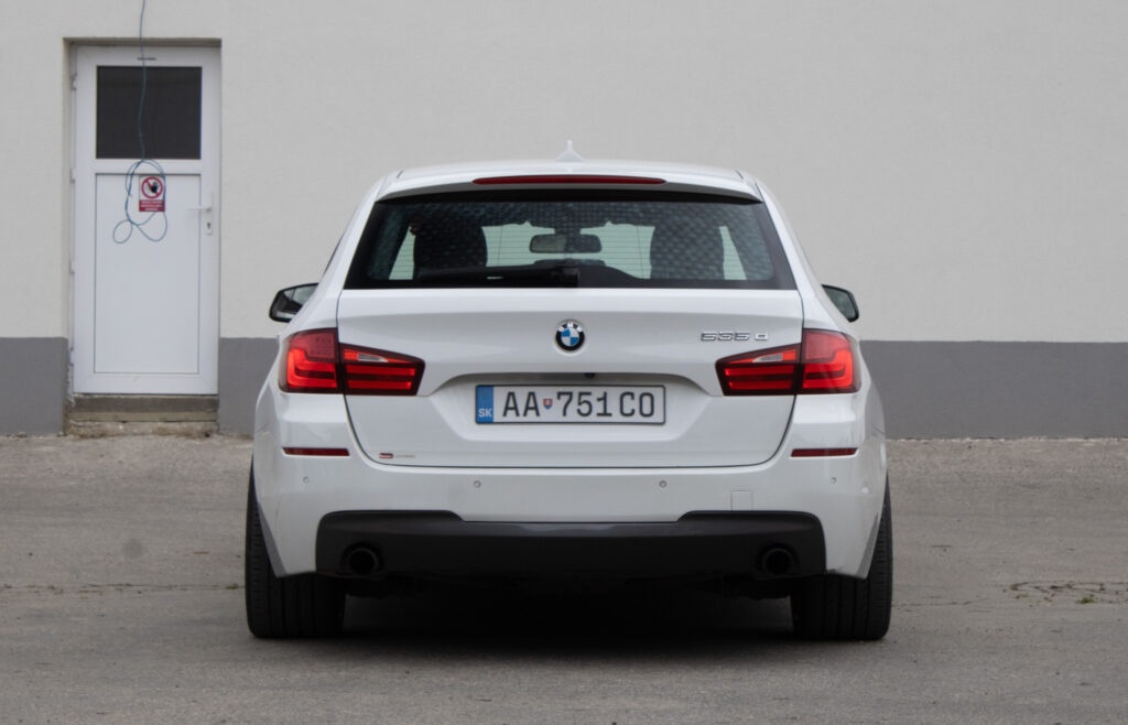 BMW 535d Touring z roku 2012 - 6