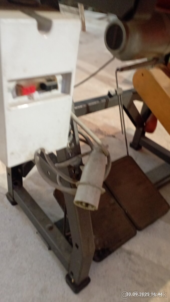 Priemyselný stroj - 6