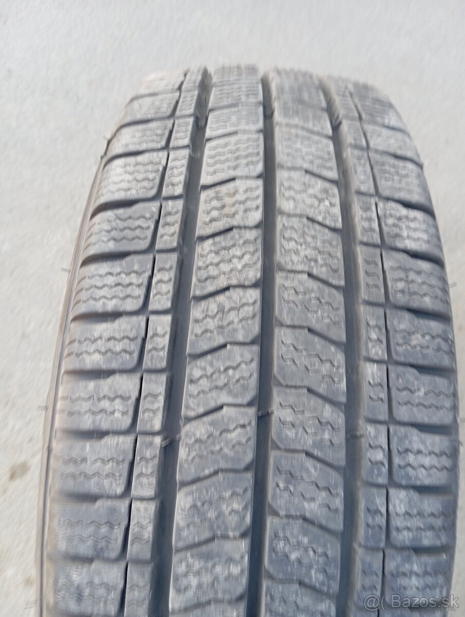 225/65r16c - 6