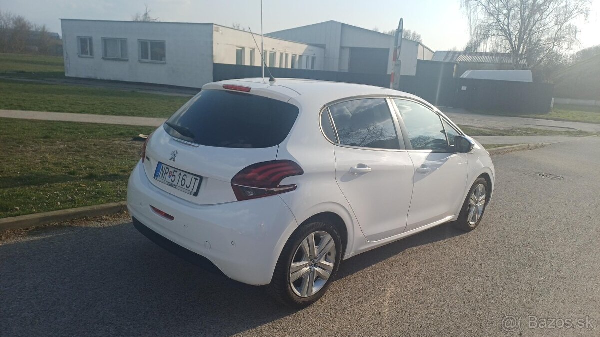 Peugeot 208 6/2018 Nová TK+EK do 2/2028 - 6