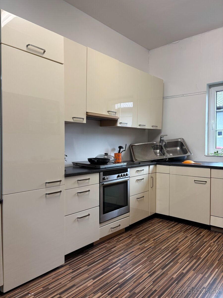 Svetlá moderná kuchyňa AGNES - 6