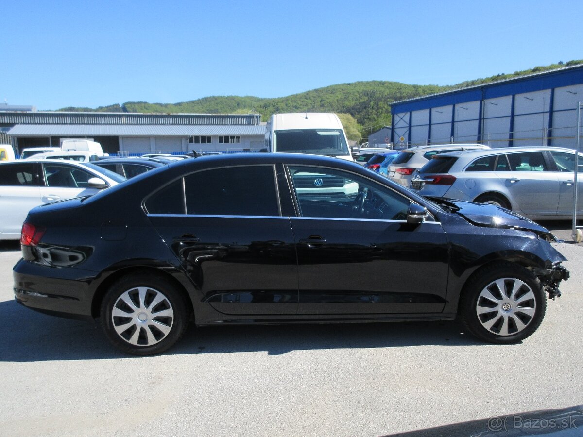 Volkswagen Jetta 2.0 TDI 150k Business Highline - 6