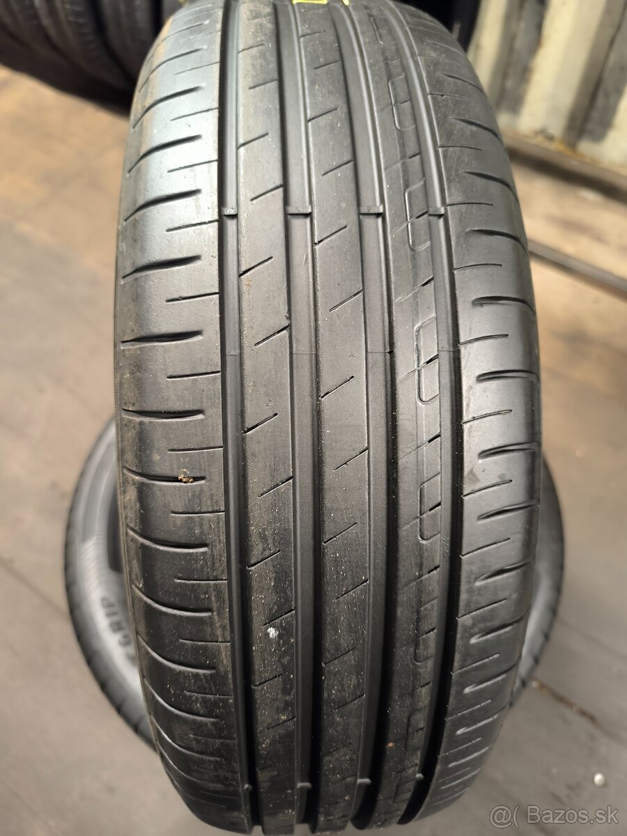 Goodyear Efficient Grip 205/60 R16 92V - 6
