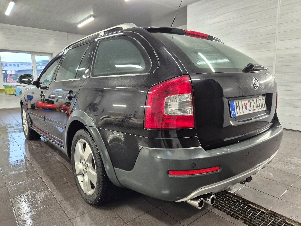 Škoda Octavia Scout - 6