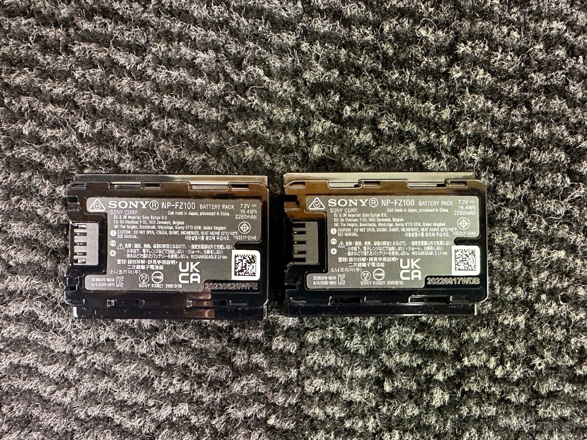 Sony A7III + Príslušenstvo(Objektívy, Kapsa, SD...) - 6