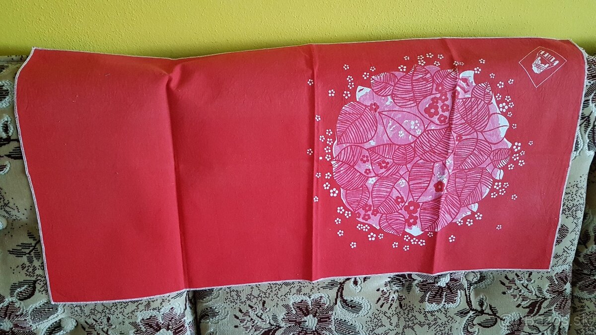 ÚĽUV + vyšívané prestieranie, obrúsky - 6