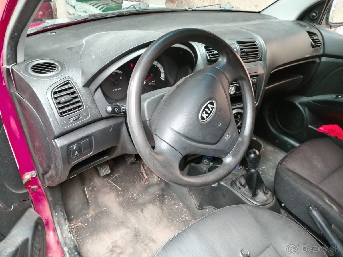 Kia Picanto - 6