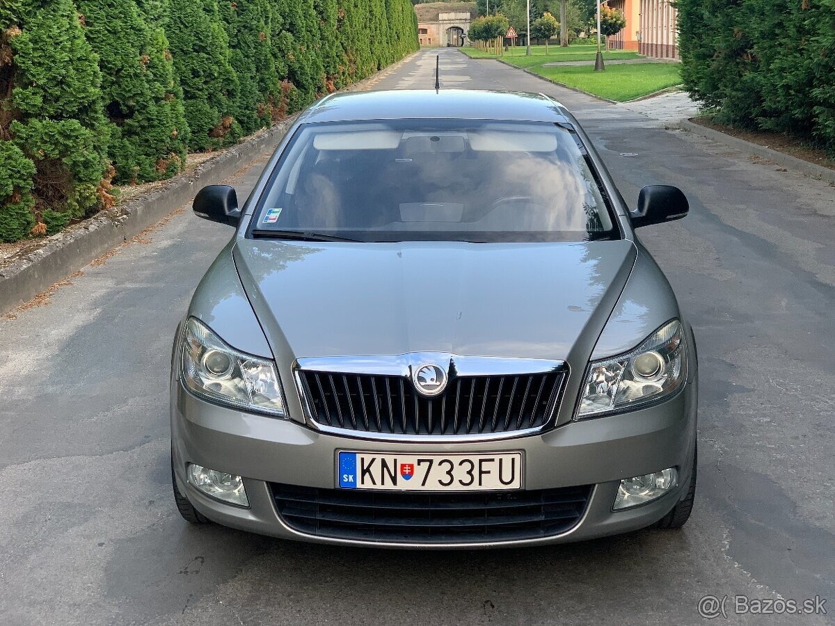 Škoda Octavia 1.6 benzín 2010 - 6