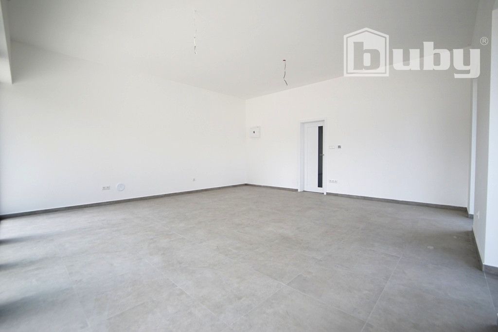 Komerčný - nebytový priestor v novostavbe v Martine, na Rupp - 6