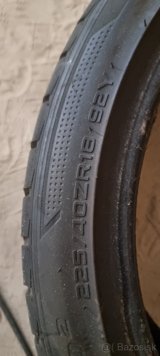 R18 255x35 , 225x40 Hankook Ventus V12 Evo2 - 6