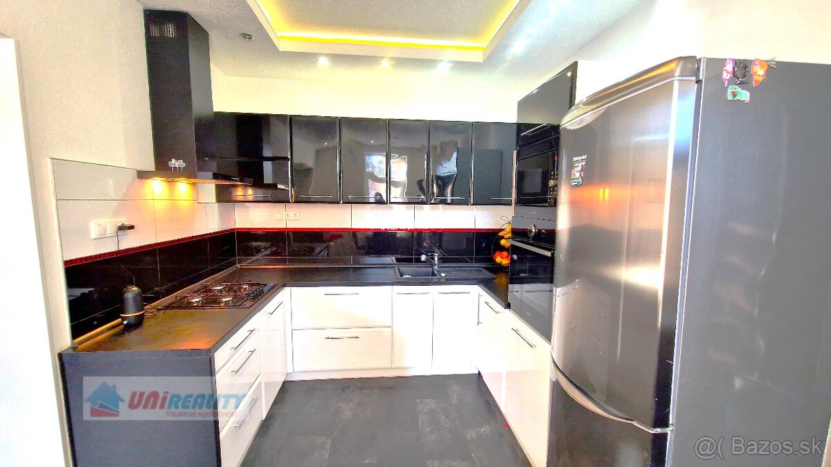 TOPOĽČANY – 2 – DOMY za cenu 1 / širšie centrum mesta / - 6