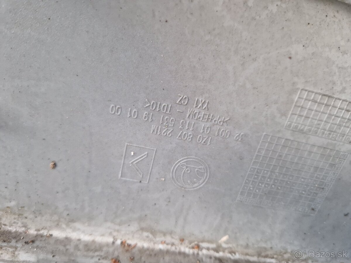 Predný nárazník Škoda Octavia 2 lift - 6