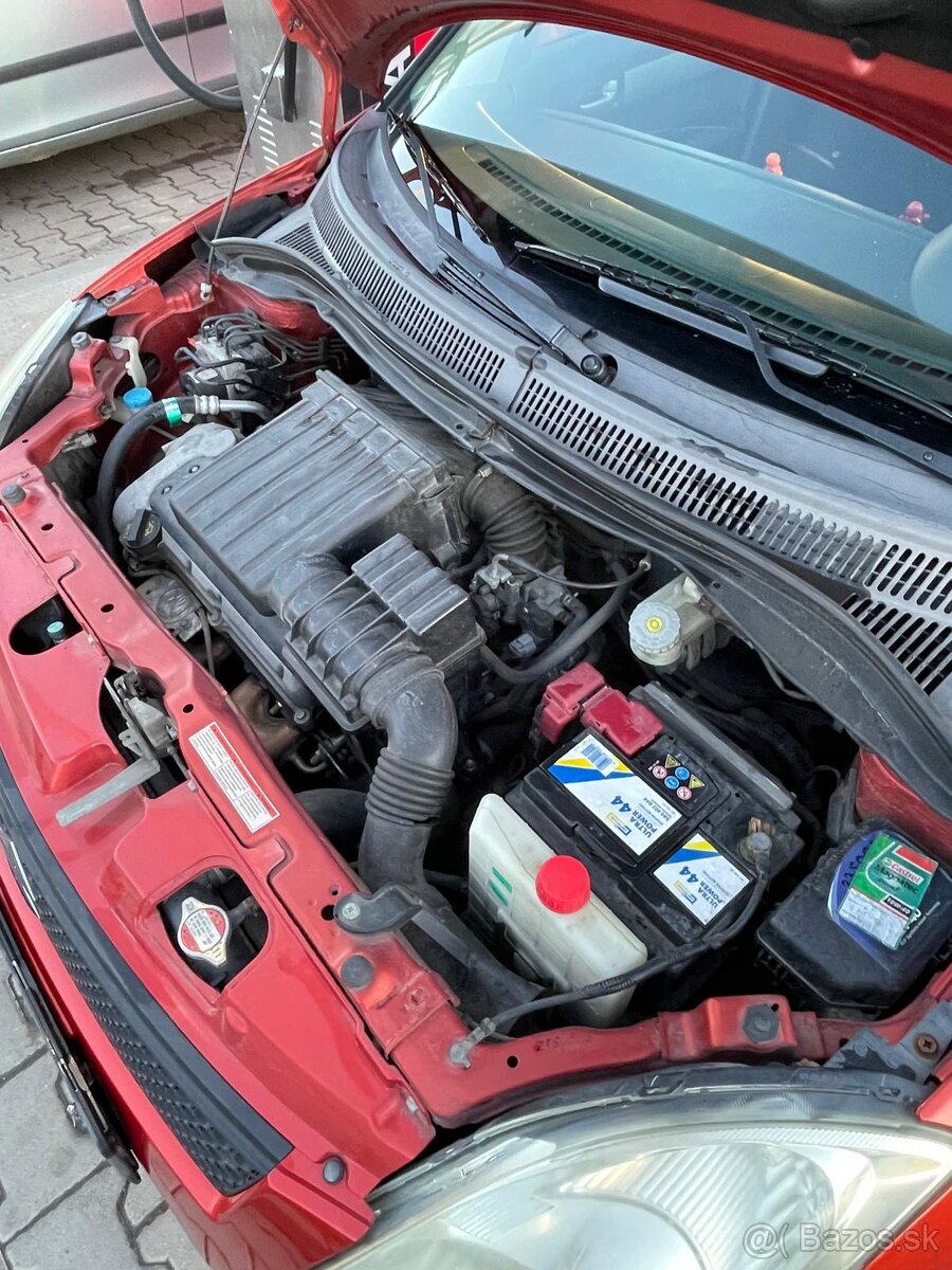 Predám Suzuki Swift 1,5 benzín automat - 6