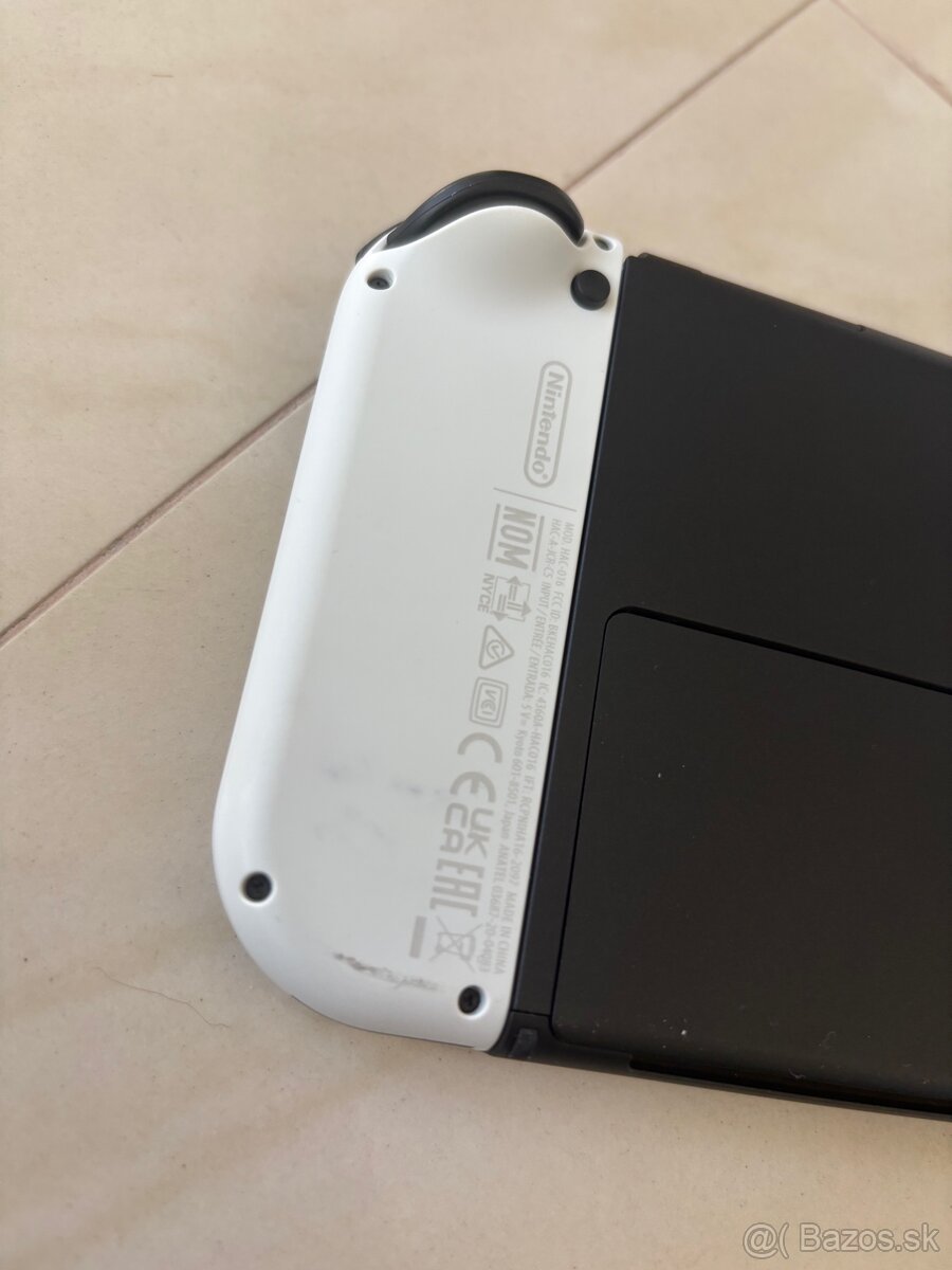 Nintendo Switch Oled + Prislušentvo a Hry - 6