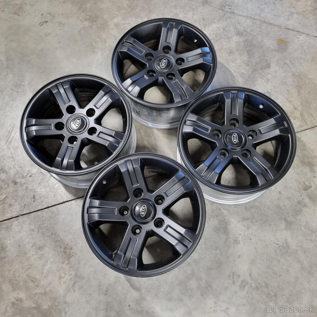 Hliníkové KIA disky 5x139,7 R16 7J ET46 - 6