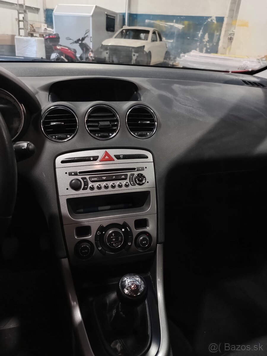 PEUGEOT 308 1.6 diesel - 6