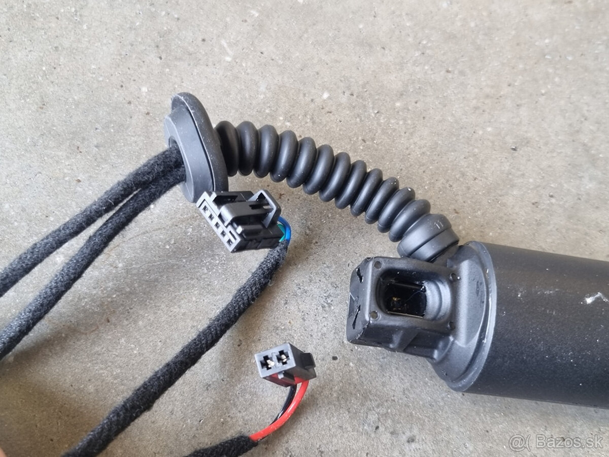 Elektrický tlmič kufra Škoda Oktavia 3 5E9827851F/5E9827852F - 6