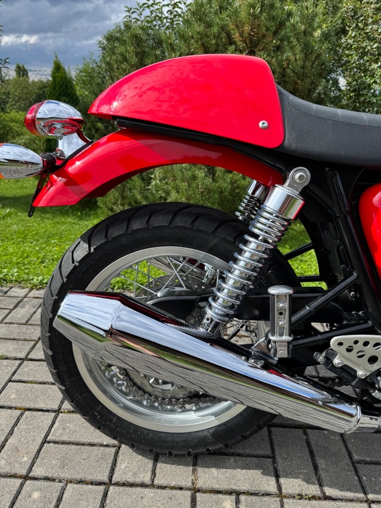 Triumph Thruxton 900 - 6