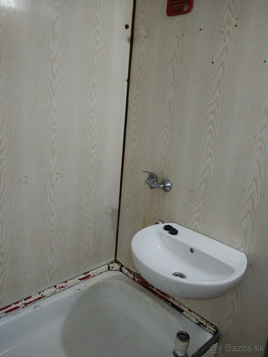 Predaj 1 izbového bytu - 6