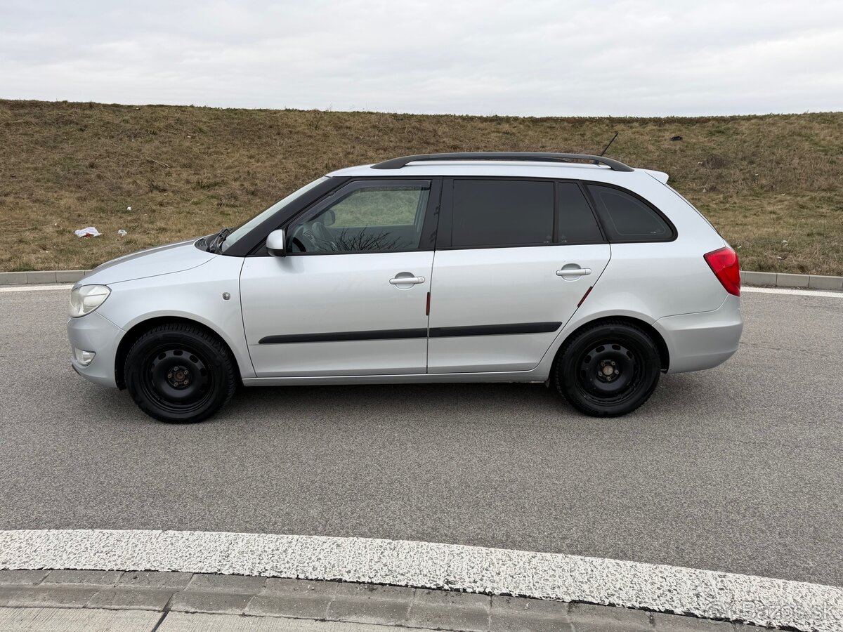 ŠKODA FABIA COMBI 1.2 Tsi 2012 - 6