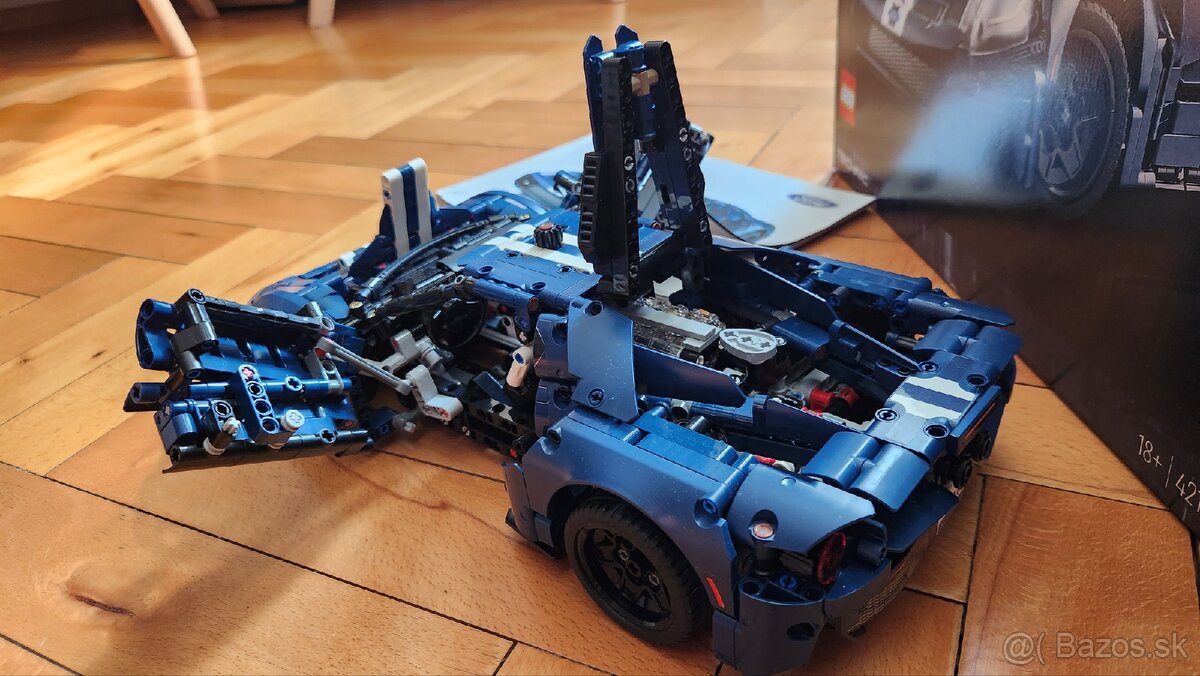 LEGO® Technic 42154 2022 Ford GT - 6