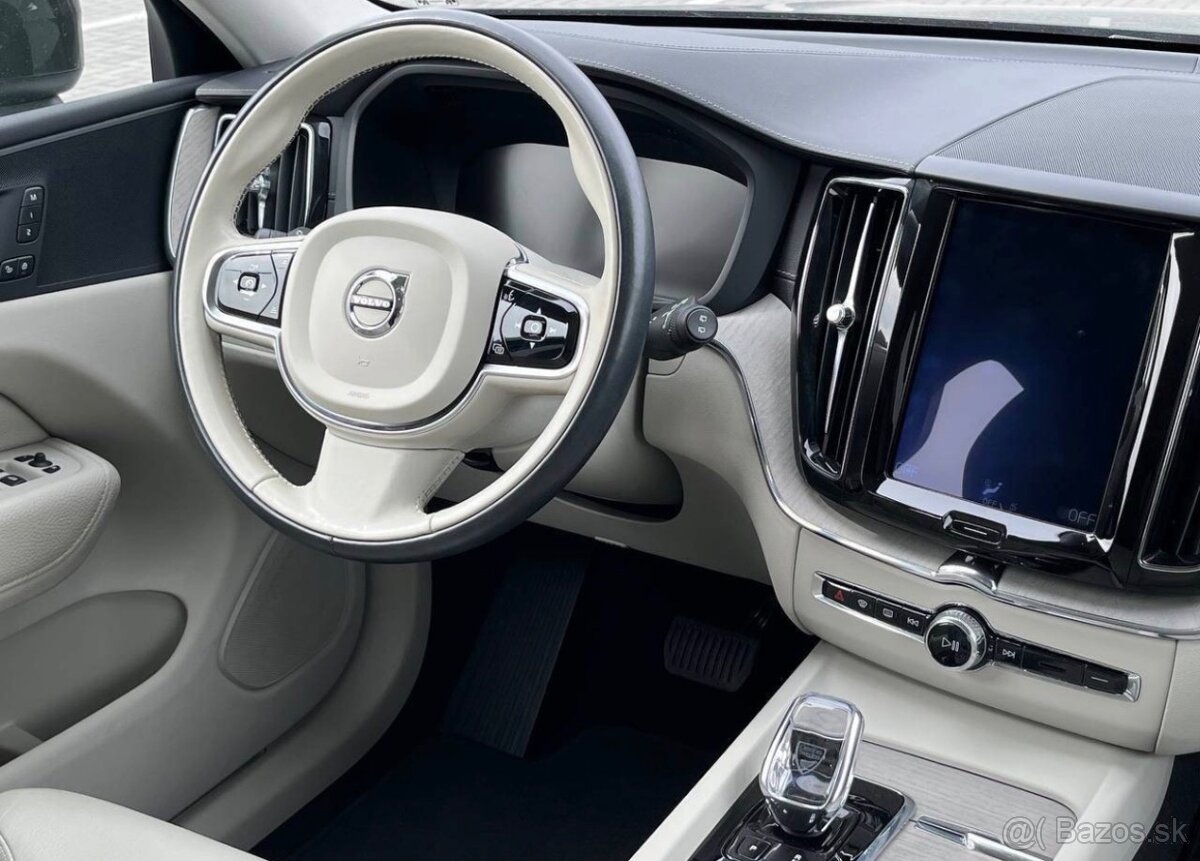 Volvo XC60 T8 Twin Engine Inscription eAWD A/T - 6