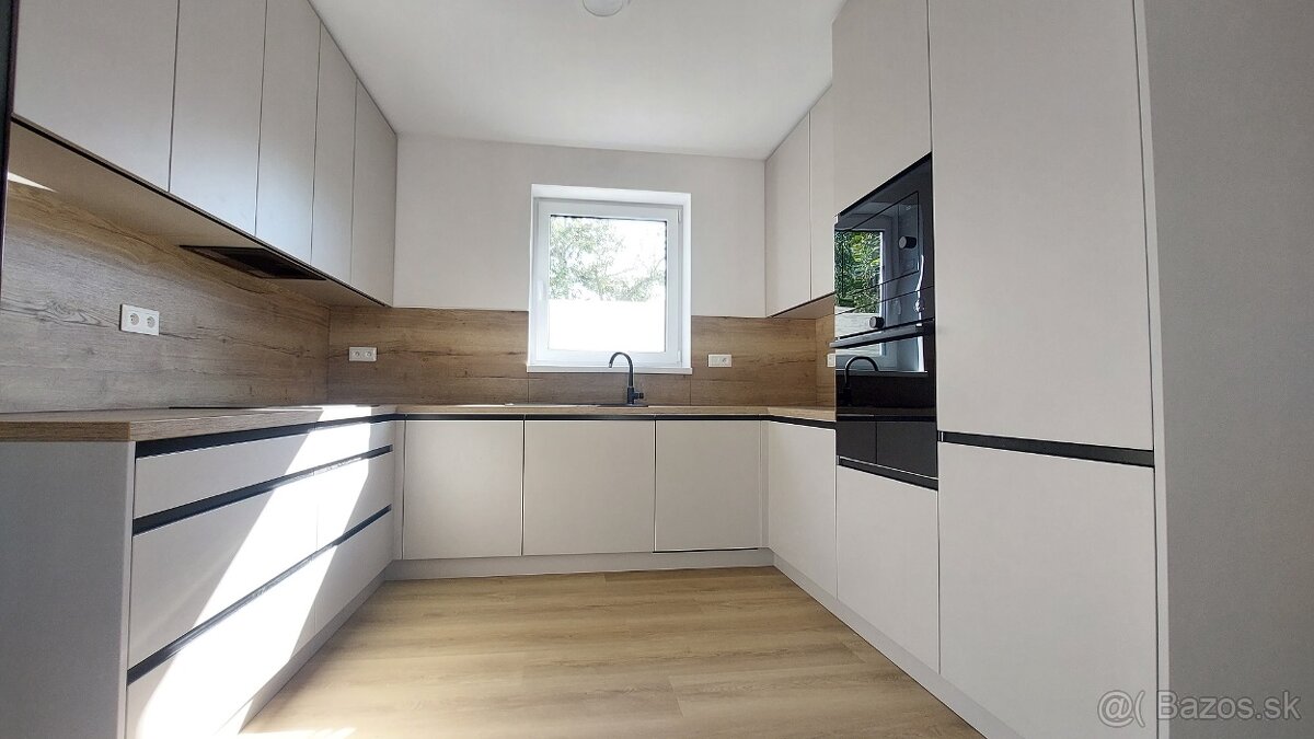 PREDAJ - NOVOSTAVBY - ZLATÉ MORAVCE - 6