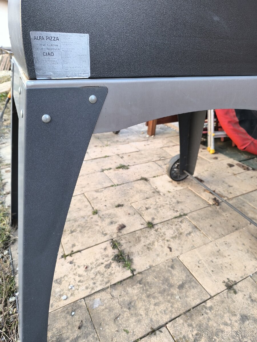 Predám pizza pec na drevo s podstavcom - 6
