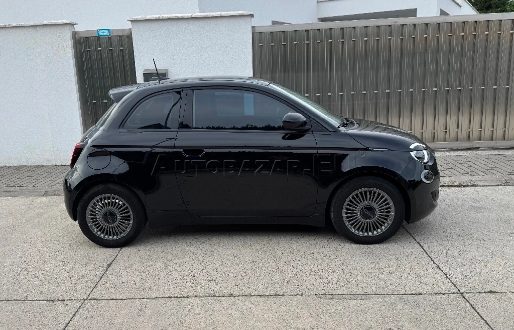 FIAT 500e Hatchback 87 kW Automat 2021 - 6