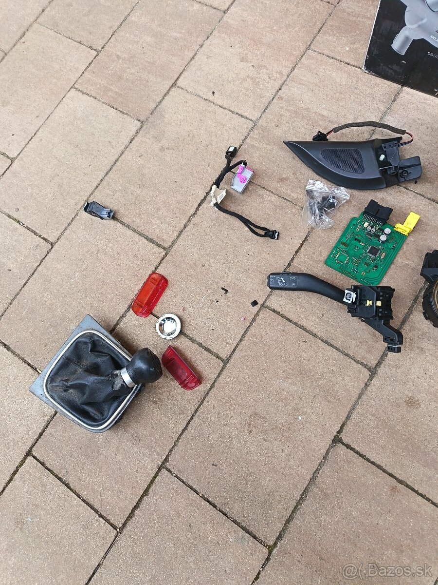 Predám diely na golf 5 - 6