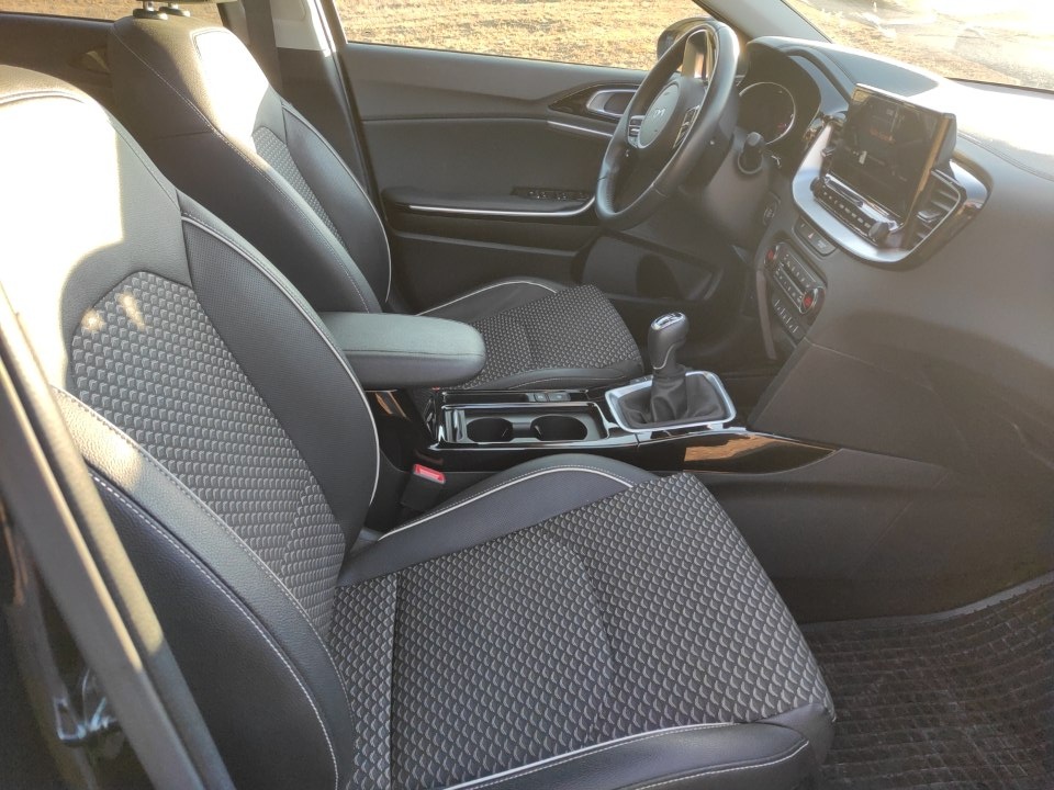 Kia XCeed 1.5 T-GDi MY23 118kW Gold + smart pack - 6