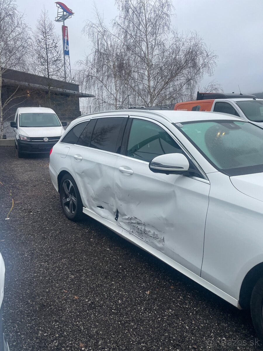 Mercedes E220d - 6