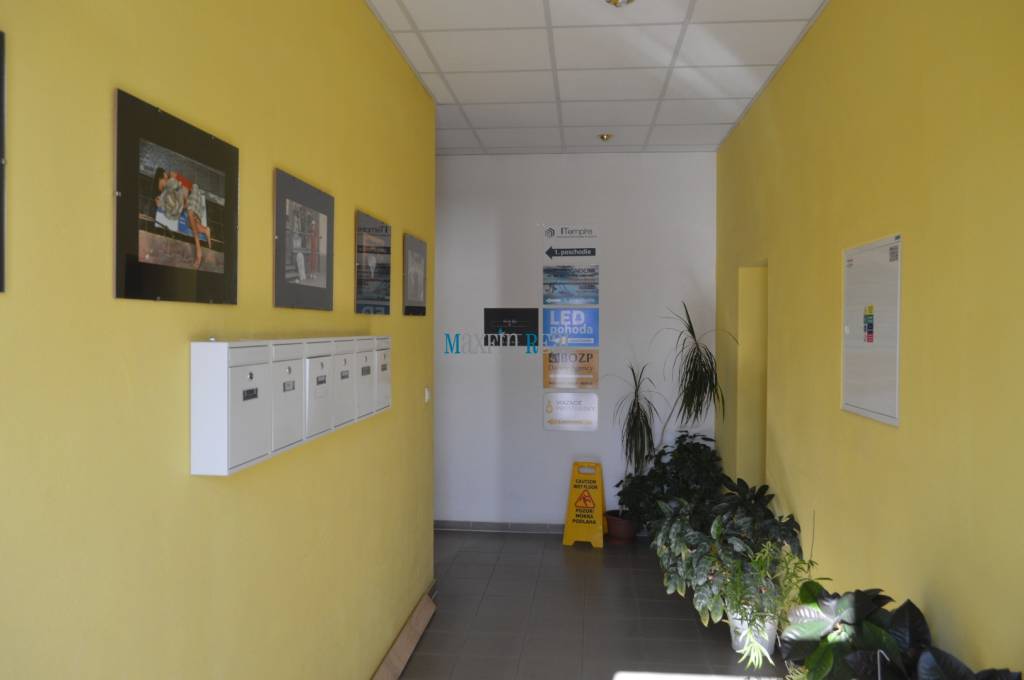 Maxfinreal Kancelária s parkovaním a terasou v Nitre 42m2 - 6