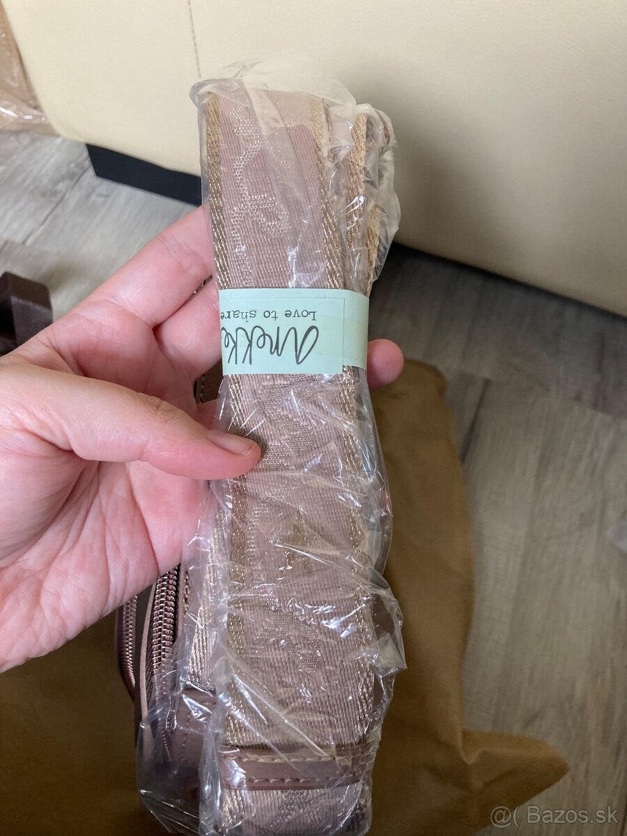 Anekke kabelka Hollywood - 6