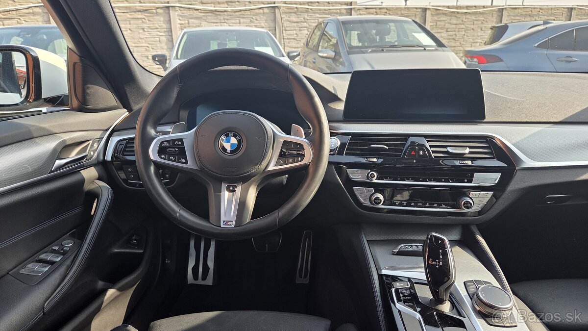 BMW Rad 5 Touring 530xDrive M-packet - 6