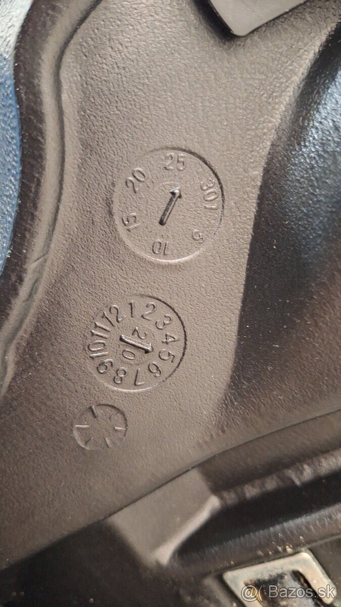 Axkid minikid 0-25kg protismerná autosedačka - 6