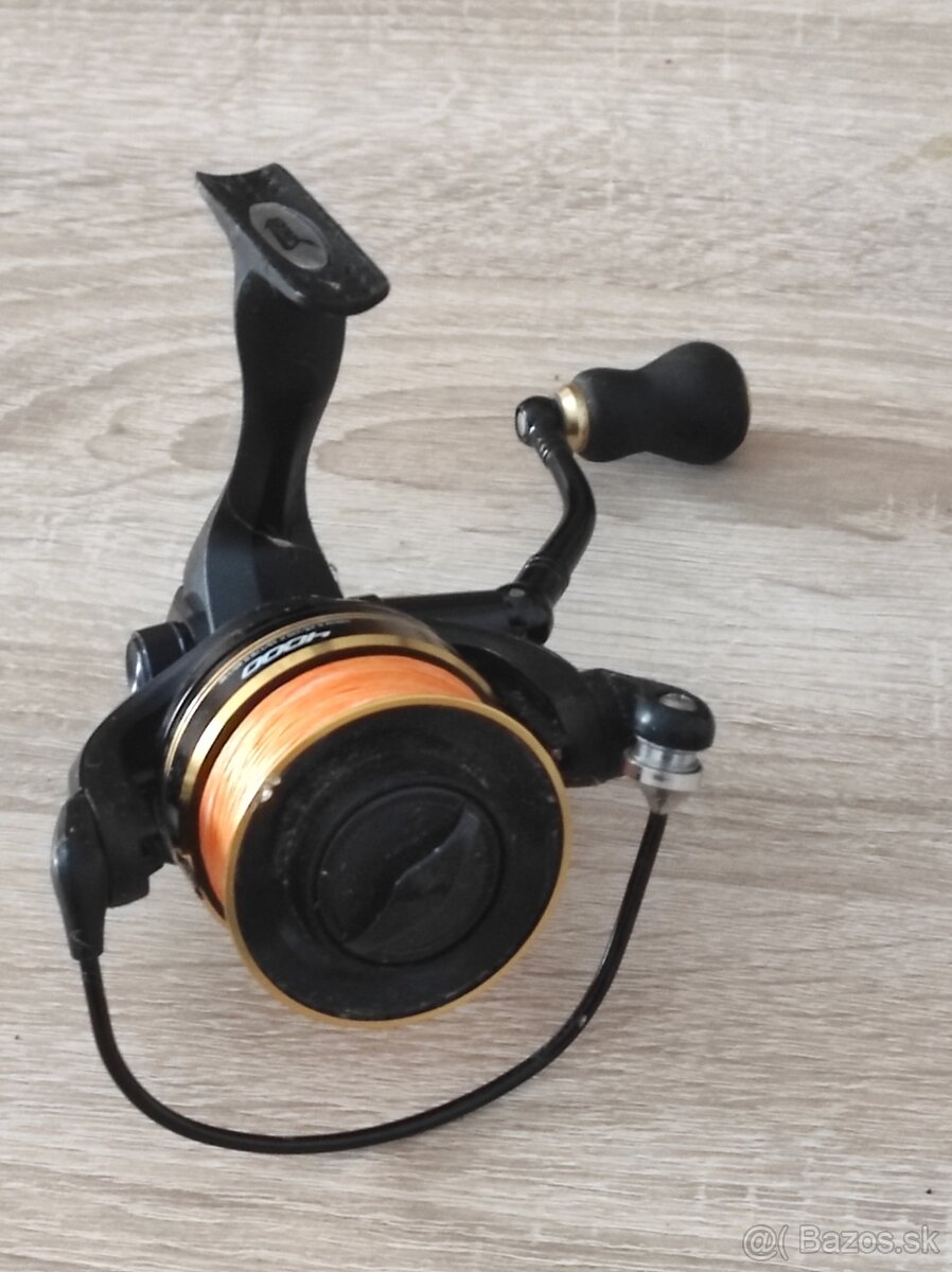 Rybársky prút dvojdielny a dva navijáky - 6