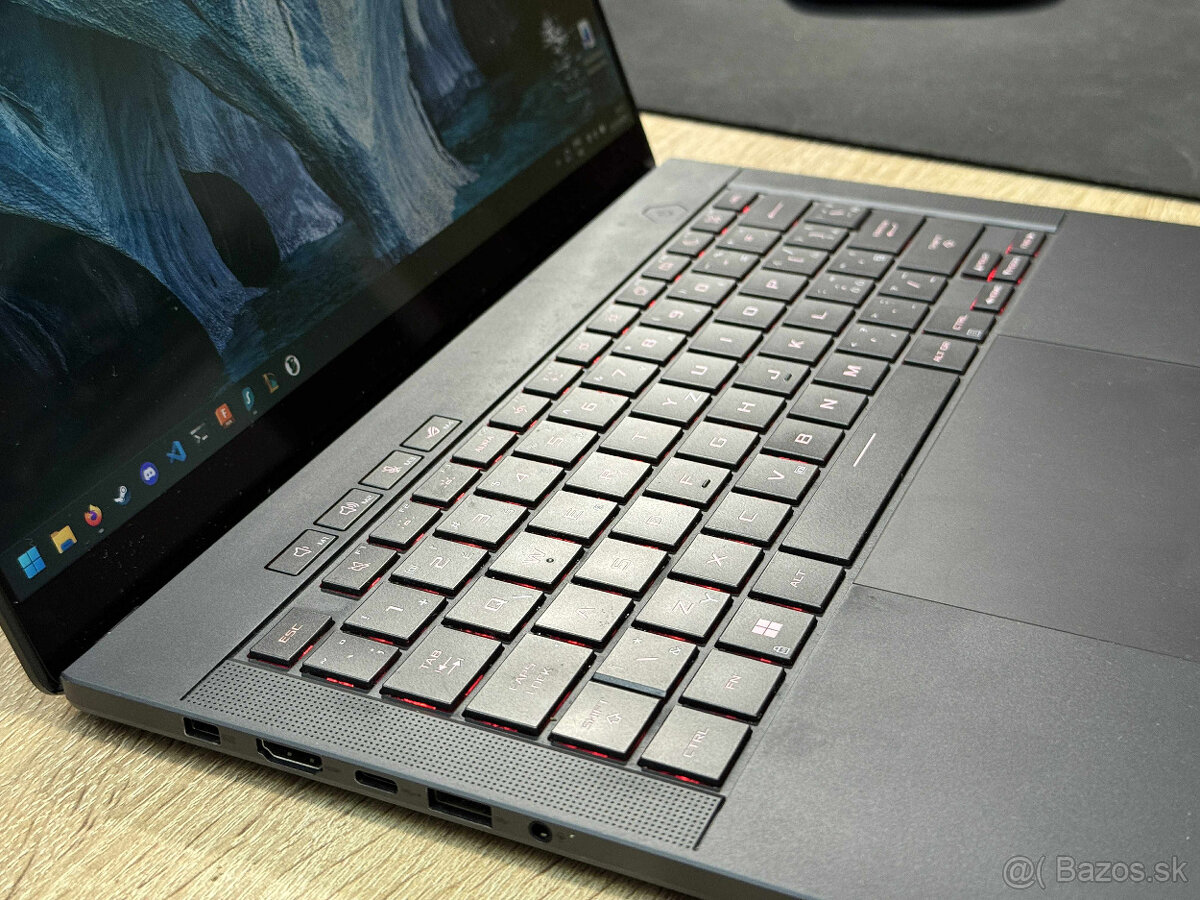 Asus ROG Zephyrus G14 R7/4050/32GB/2TB - 6