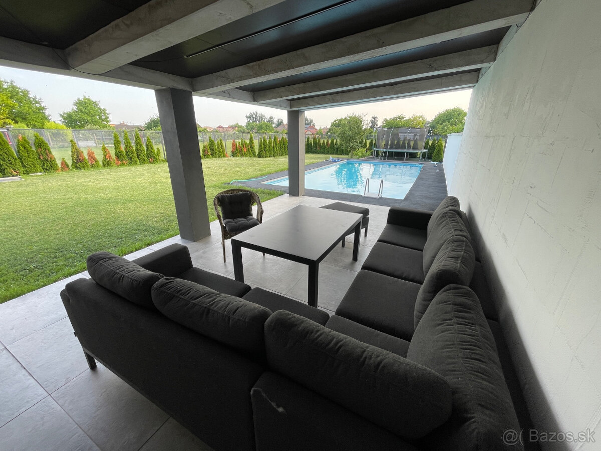 Kompletne zrekonštruovaný rodinný dom s bazénom - 6