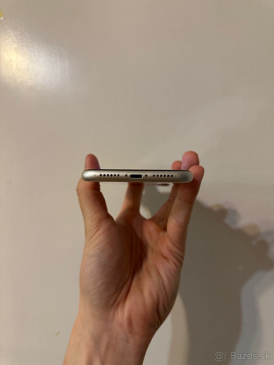iPhone 11 64gb - Biely - 6