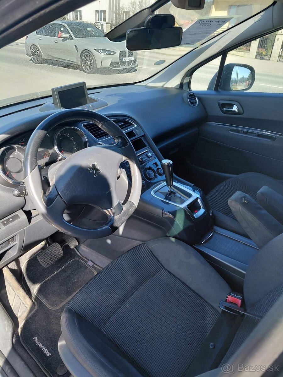 Predám Peugeot 5008 1.6HDI - 6