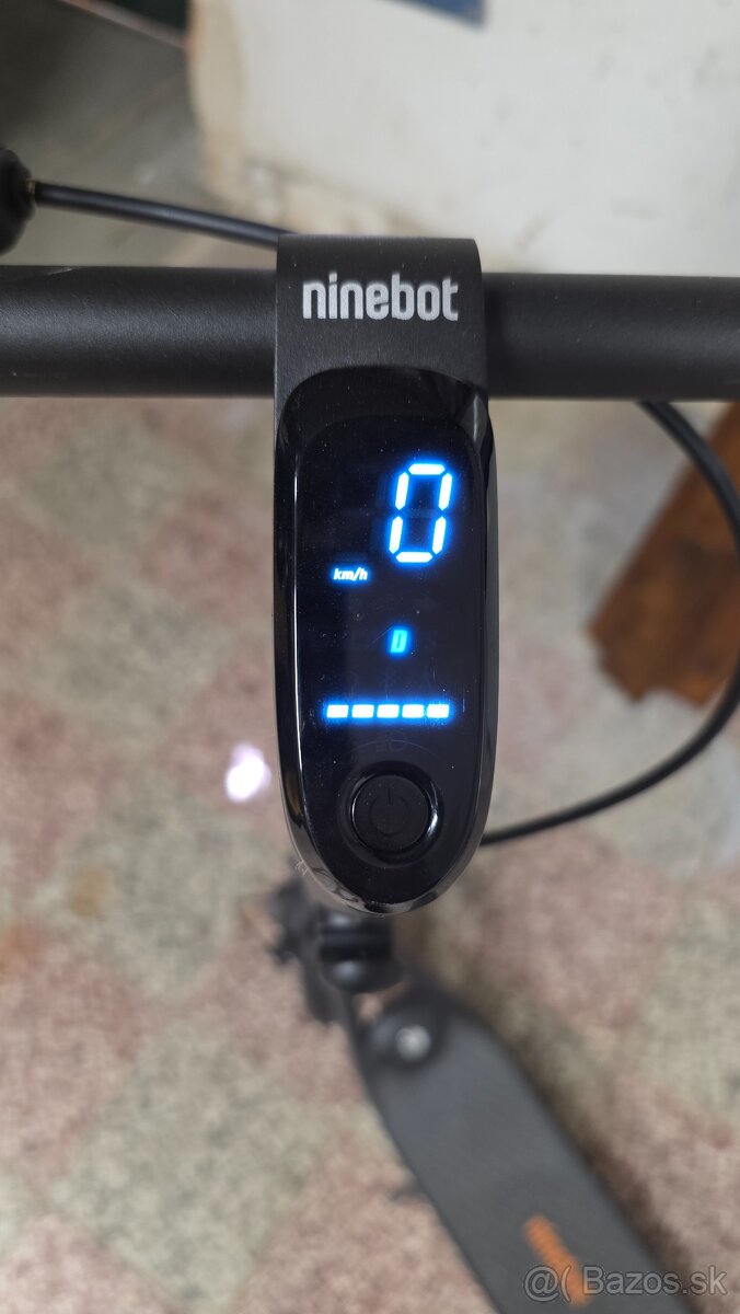 Ninebot Kickscooter F2 - 6