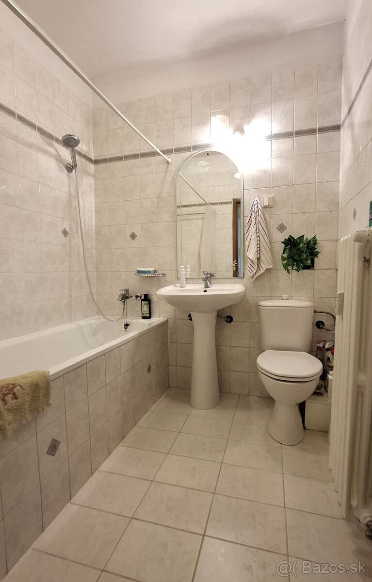 Krátkodobý prenájom 1i byt pri Medickej záhrade, do 04 2026 - 6