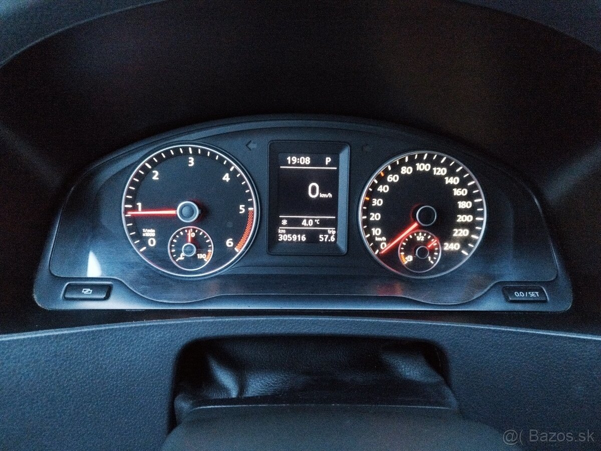 VW Volkswagen Caravelle 2.0TDI AUTOMAT DSG 8-miest 103 kW - 6