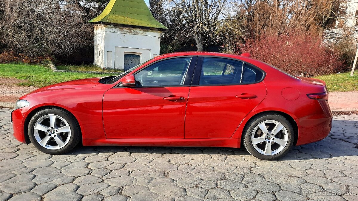 Alfa Romeo Giulia Q2 2.2 Diesel 150ps MANUAL - 6