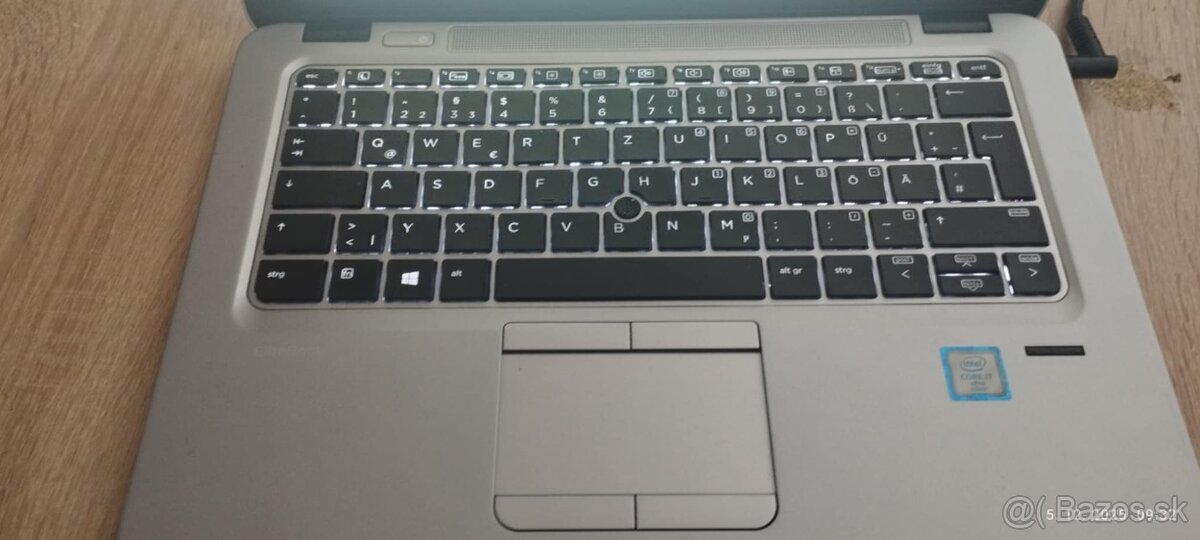 HP EliteBook 820 G3 - 6